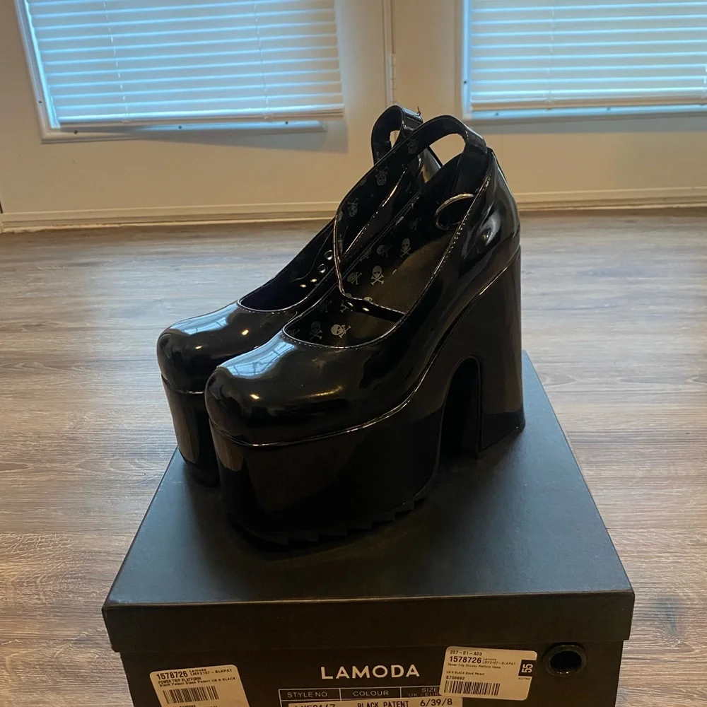 Platform Mary Jane Pumps in Black - Women's Platform Heels